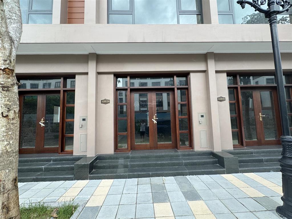 Bán liền kề vin 3 phân khu ad 19  ô 20,34 dt64m2  5 tầng, dtxd254m giá 9,5 tỷ  097800899.tám