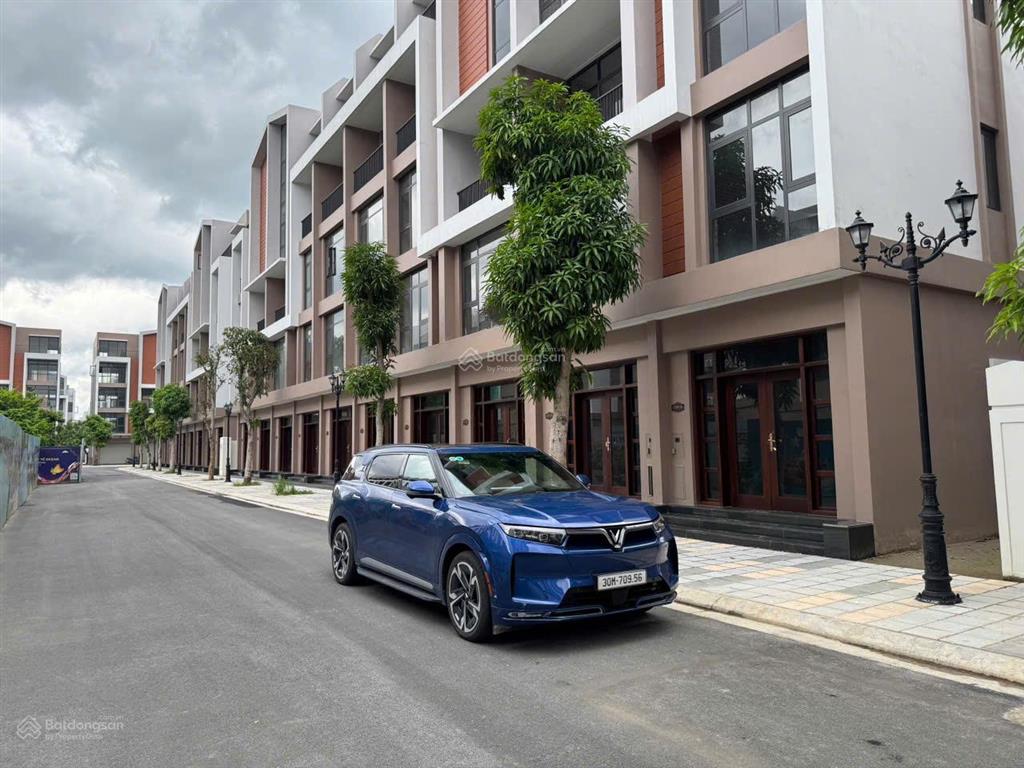Bán liền kề ad19  vin 3, dt 64m2 kt 4x16m giá 10,5 tỷ,  0979 309 ***
