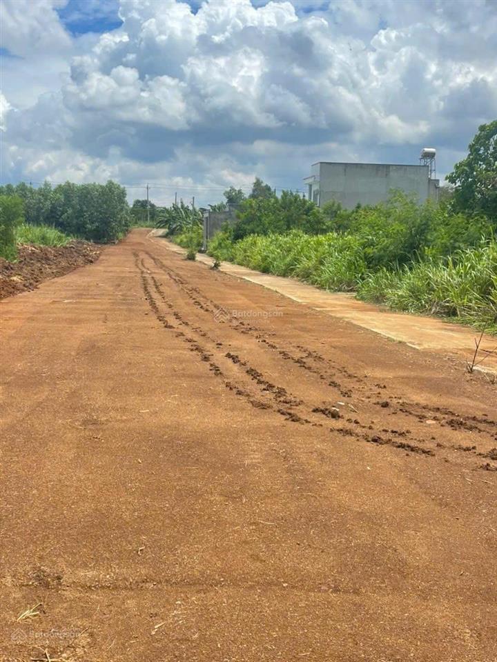 Kẹt tiền bán nhanh lô đất 150m2, thổ cư 100%. cách kcn dầu giây chỉ 1km