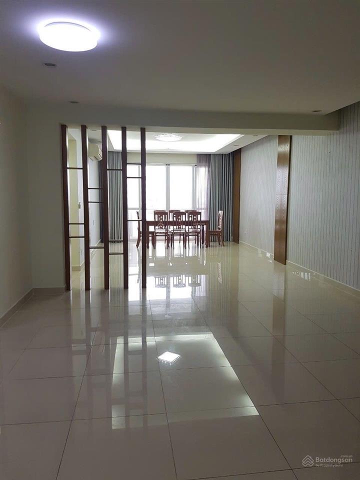 Cho thuê river park 1, pmh, 146m2, nội thất dính tường, lầu cao, view hồ bơi, giá 42tr/tháng