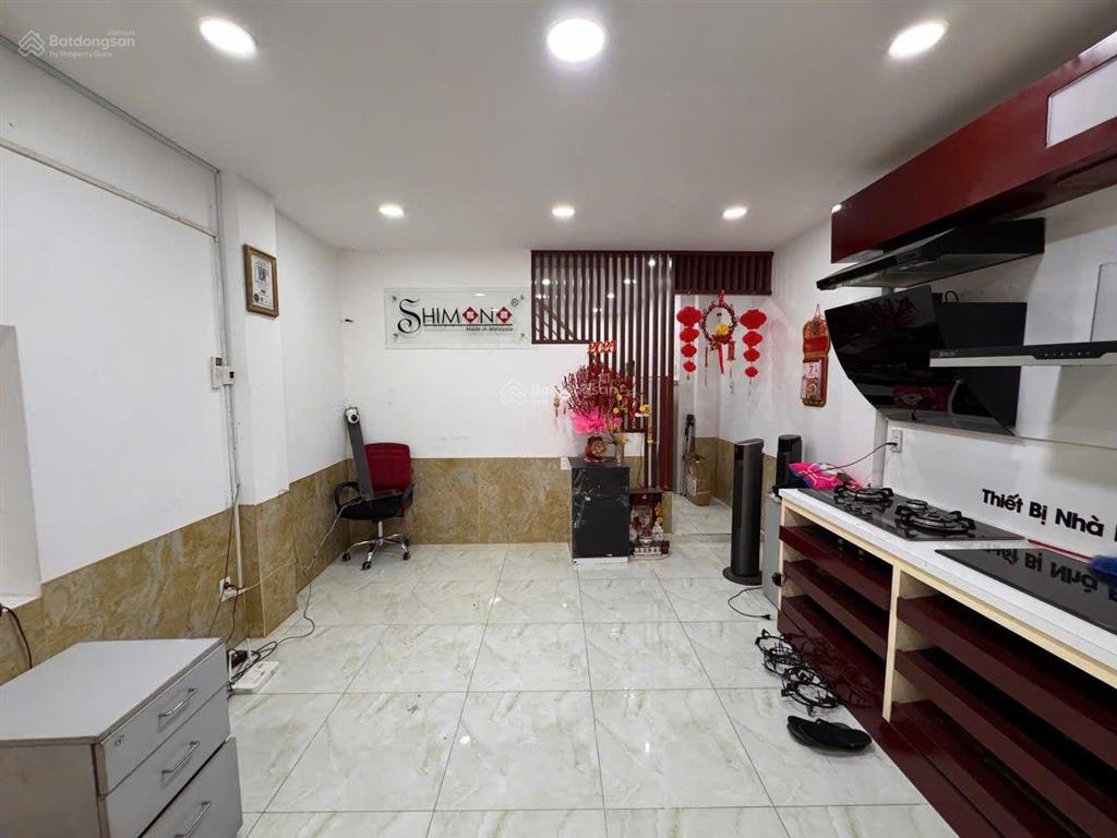 Bán nhà q. 3, 42,5 m2, 1 lầu, 2pn, 2wc, ntcc, giá bán 9 tỷ