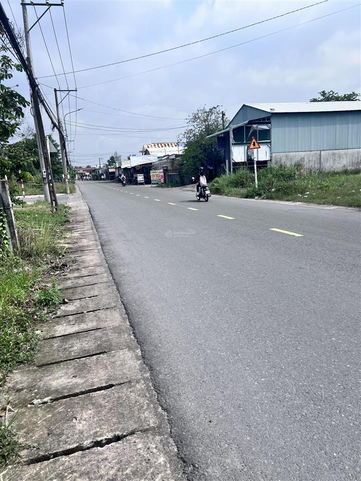 Chủ gởi bán gấp 05 lô đất mặt tiền đường cây dầu, diện tích 200m2, giá chỉ 24,5tr/m2