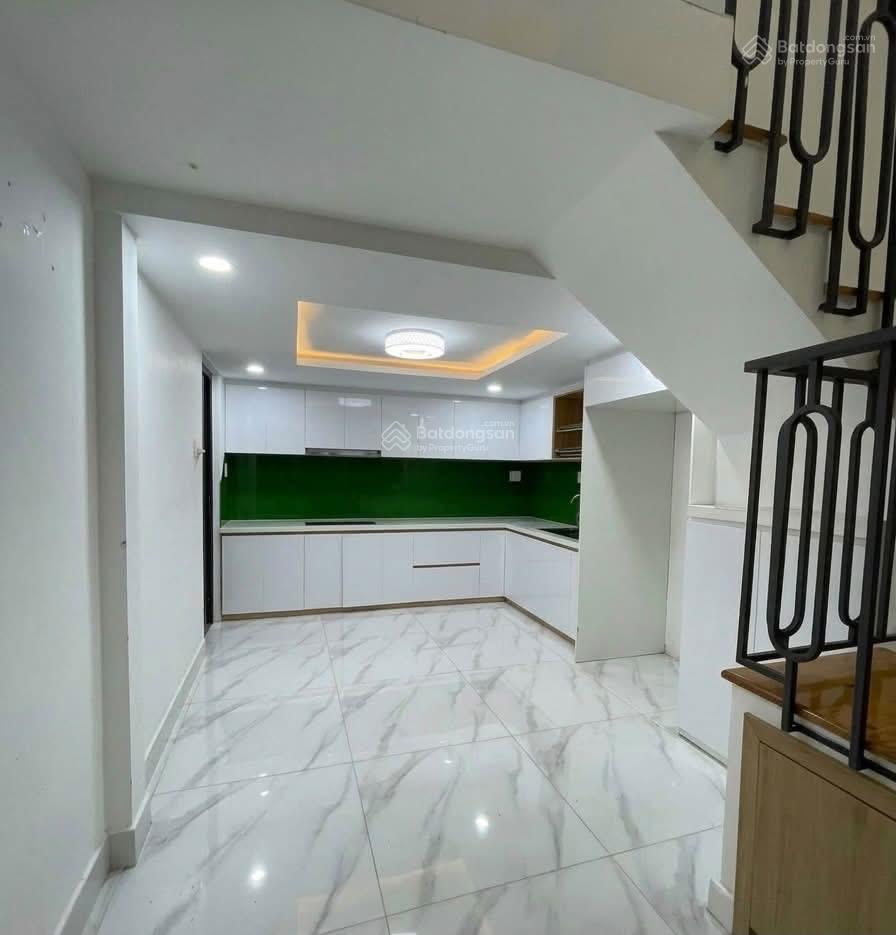 Cho thuê căn hộ 3pn diện tích 89m2, tại la astoria, giá chỉ 12 triệu,  0906 602 ***