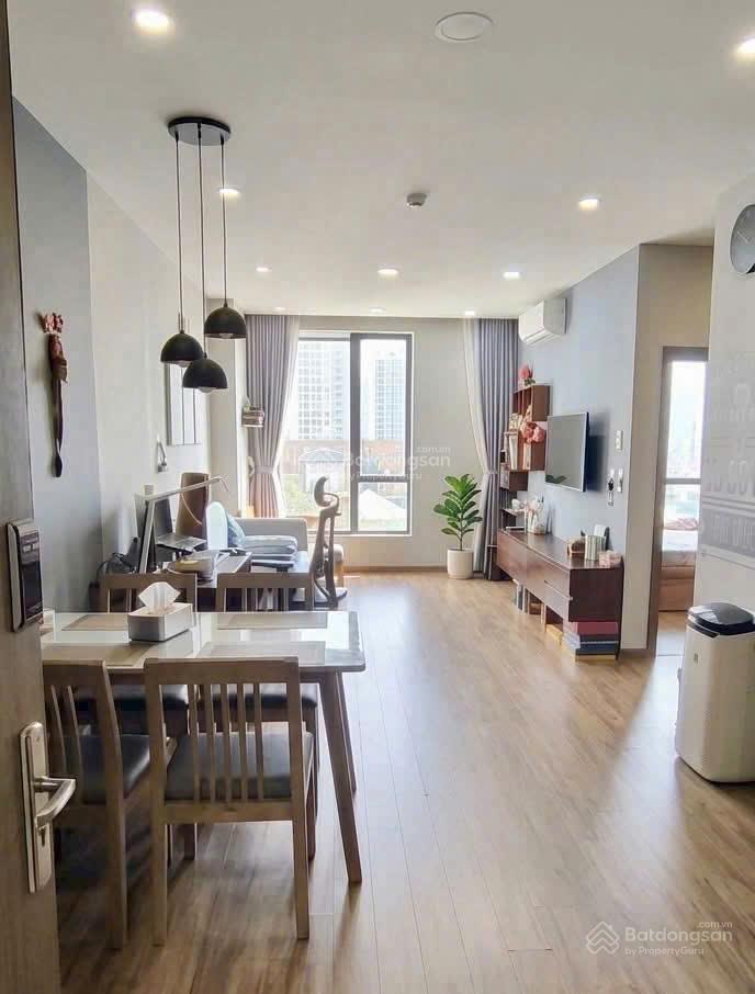 Chính chủ cần bán gấp căn hộ 1pn và 1wc la astoria, dt 45m2, giá chỉ 3 tỷ. nổi bật thị trường.