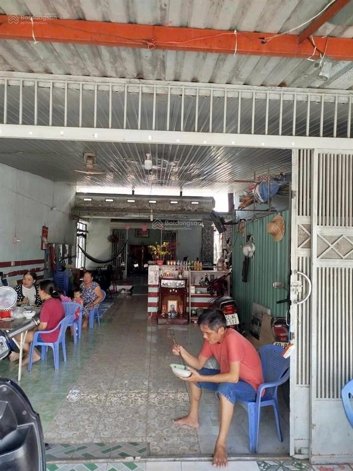 Bán nhà đất mặt tiền nguyễn thị thử 203m2 thổ cư .