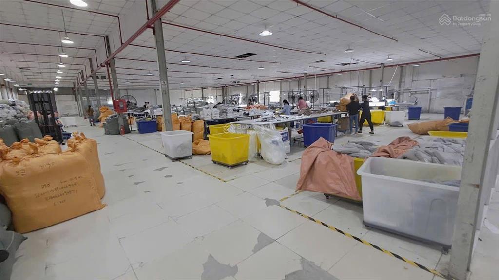 Cho thuê 5000m2  xưởng tiêu chuẩn  pccc tự động .