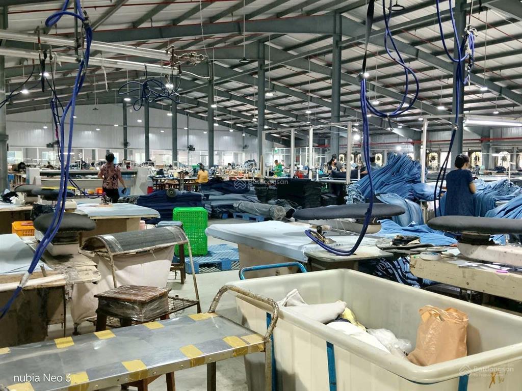Cho thuê xưởng may  dtsd 5000m2  pháp lý chuẩn . 300tr/ tháng