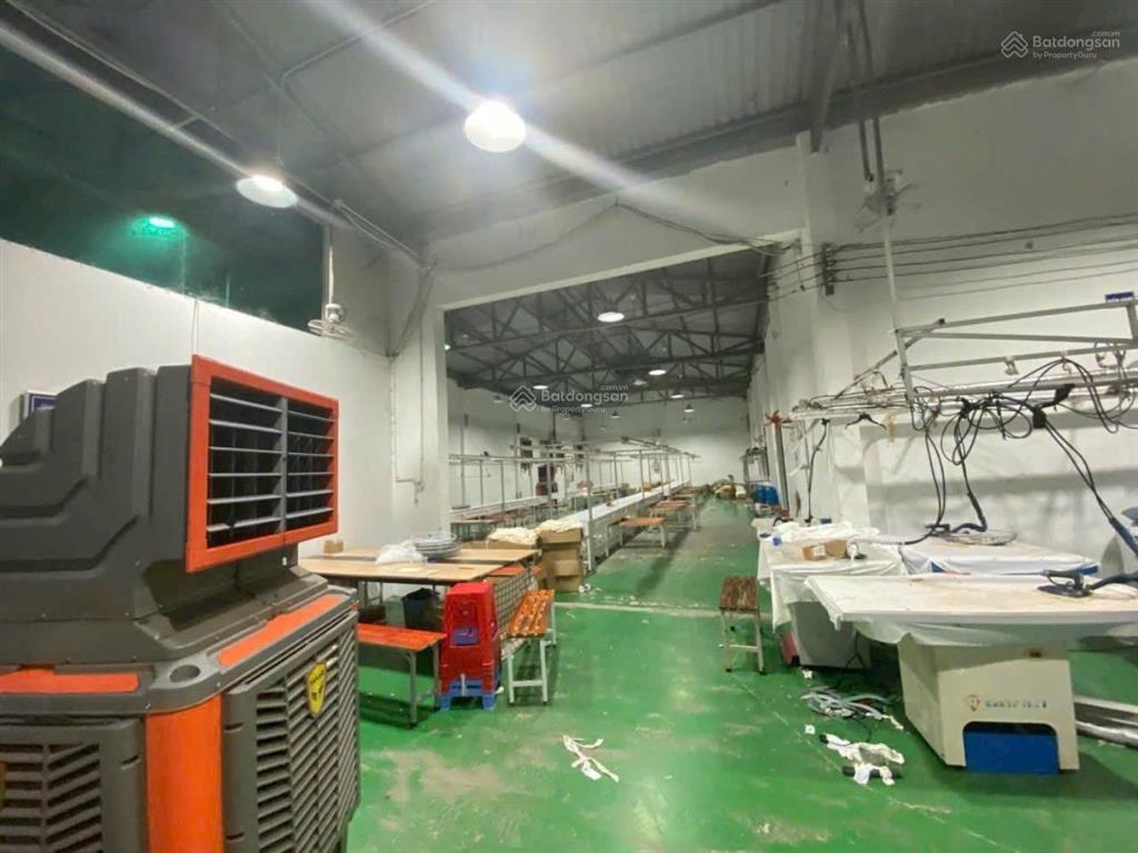 Cần cho thuê 850m2 nhà xưởng xts hóc môn