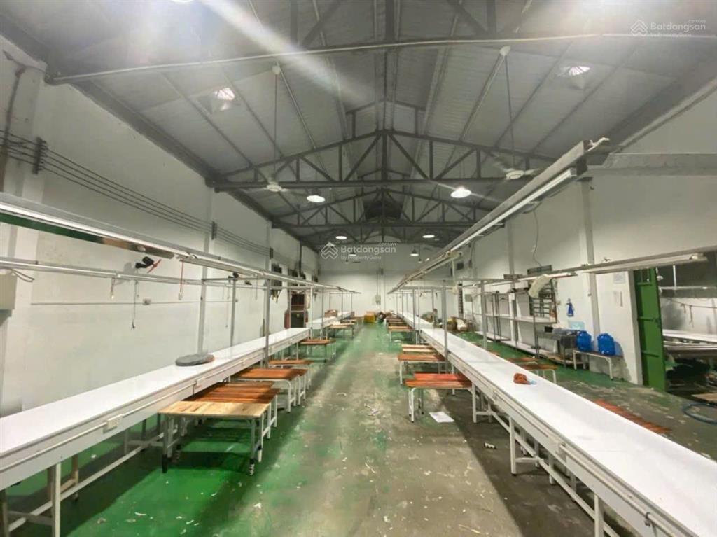 Cần cho thuê 850m2 nhà xưởng xts hóc môn