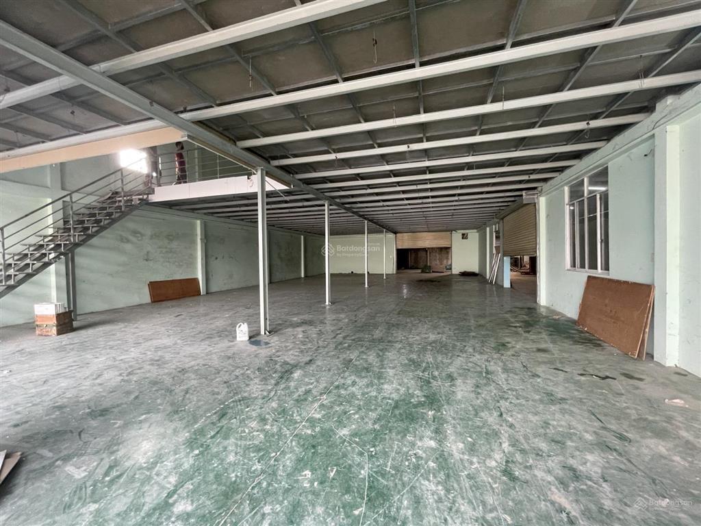 Chính chủ cho thuê 1300m2 kho xưởng