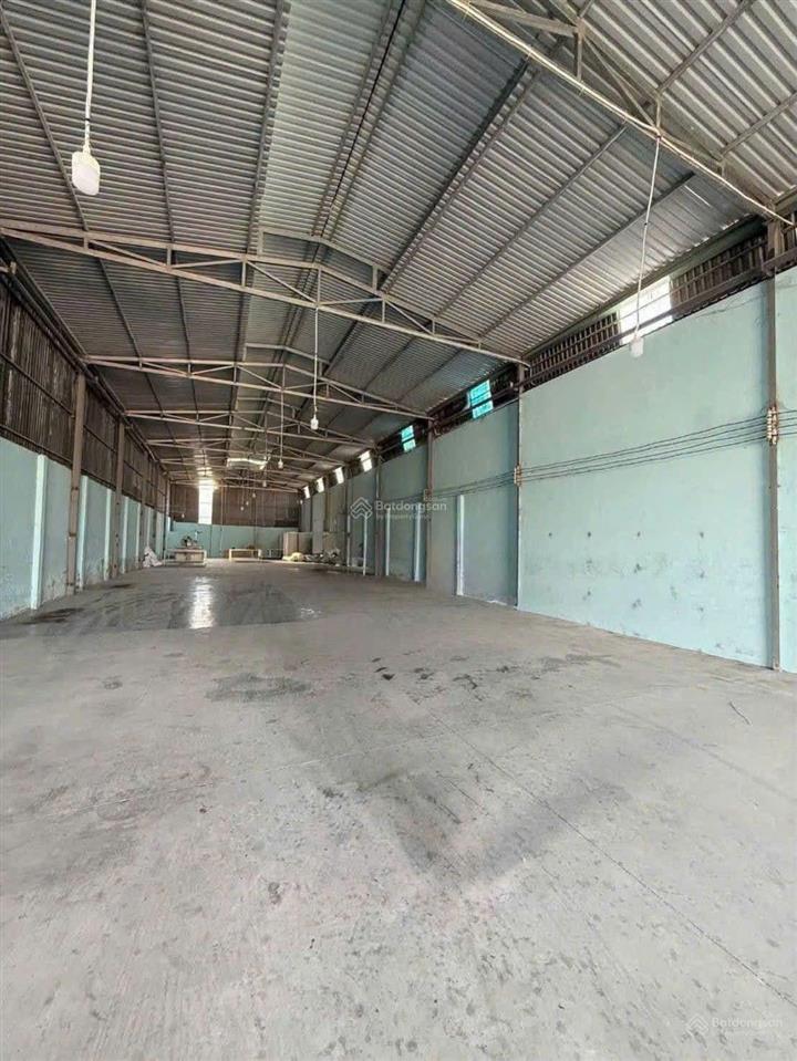 Chính chủ bán nhà xưởng 500m2  khu vực nguyễn văn bứa