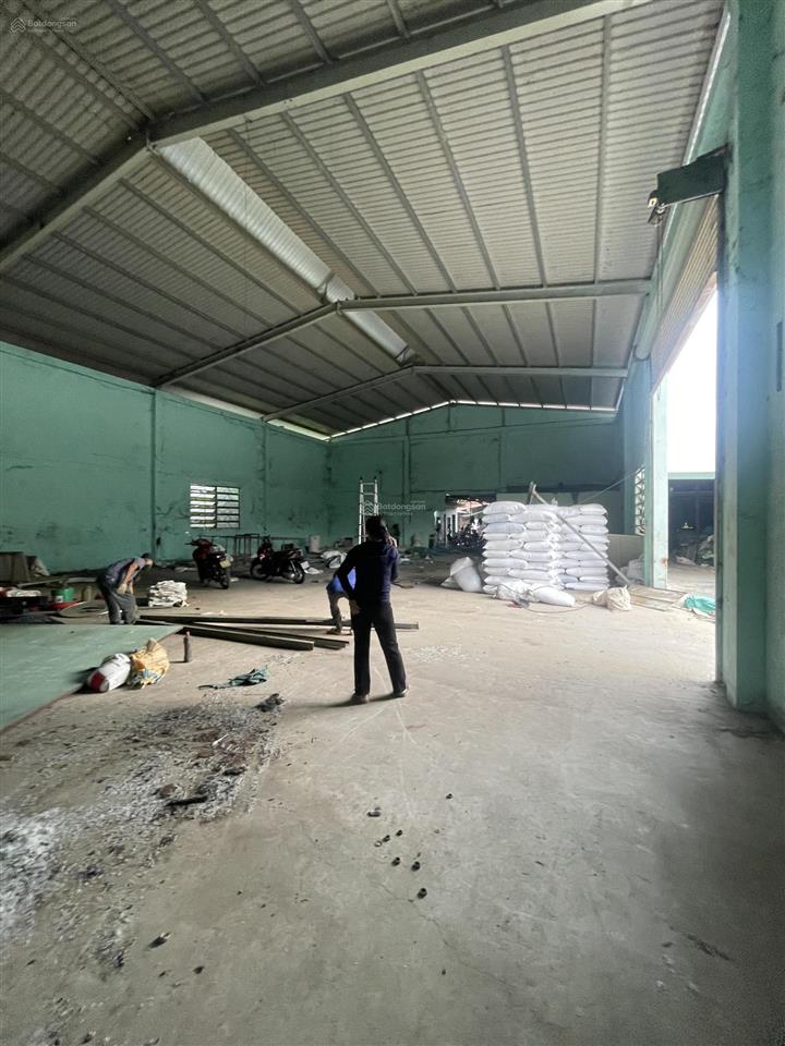 Cho thuê 1000m2 / 40tr/tháng. trần văn mười.