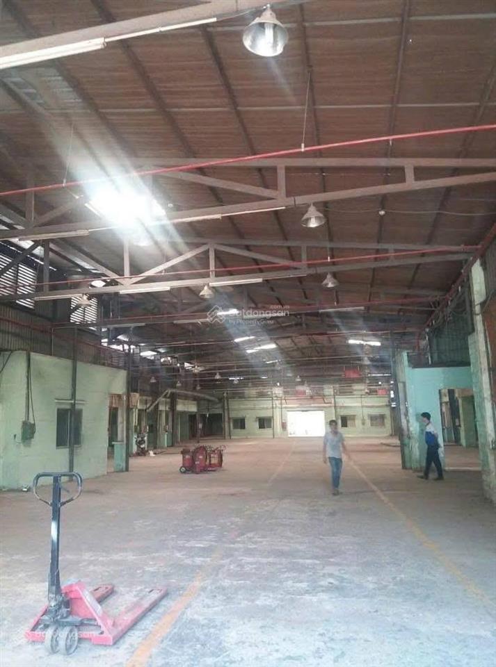 Cho thuê 7500m2 khuôn viên nhà xưởng củ chi. giá cực tốt