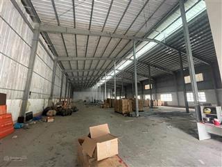 Cho thuê 7000m2 nhà xưởng giá 140tr/tháng.
