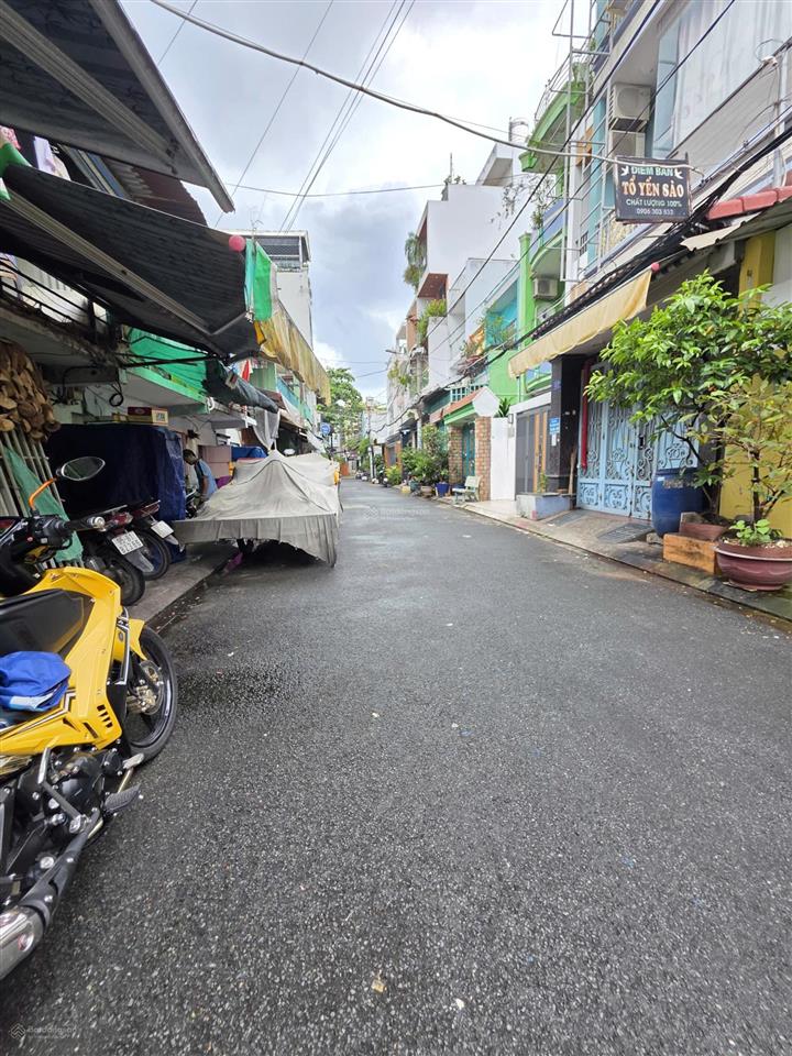 Bán nhà đường thạch lam, phường hiệp tân, quận tân phú. (dt 4x21m cấp 4). giá 8.9 tỷ