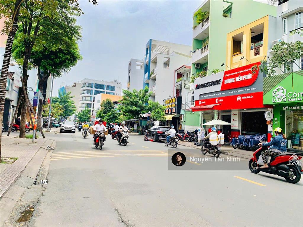 Nhà mặt tiền kinh doanh đường tân sơn nhì, quận tân phú. (dt 4x19.5m 2 tầng). giá 17.5 tỷ