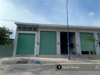 Mặt tiền kinh doanh đường kênh nước đen (lê thúc hoạch nối dài), (dt 12x25m cấp 4), giá 32.5 tỷ