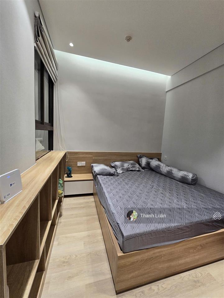 Đúng giá  đúng căn. chính chủ chuyển nhượng căn 2pn 74m2 view đb full nội thất giá 3.75 tỷ