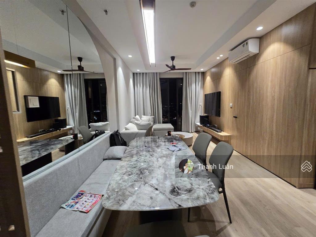 Đúng giá  đúng căn. chính chủ chuyển nhượng căn 2pn 74m2 view đb full nội thất giá 3.75 tỷ