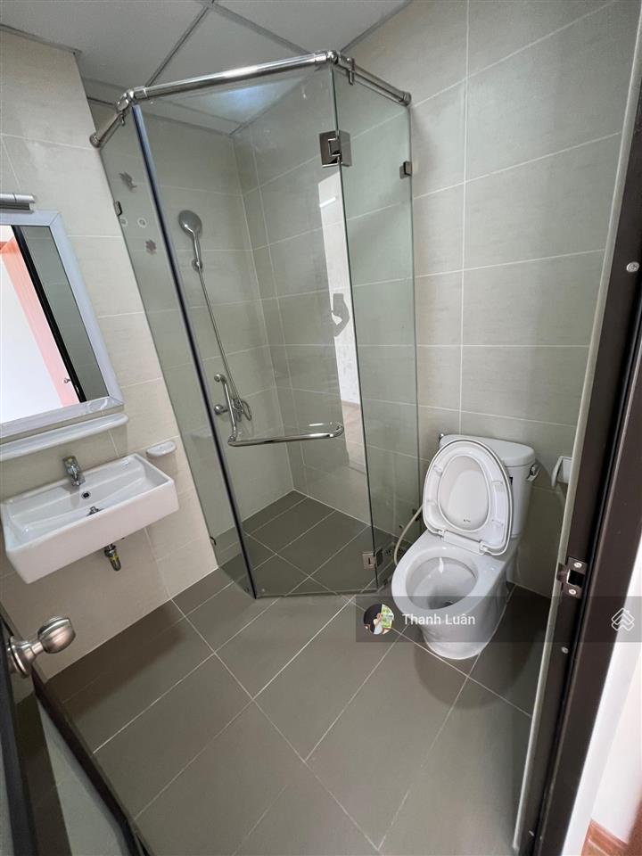 Chính chủ bán căn 2pn 2wc 75m2 giá 4 tỷ hướng đông nam đã có sổ hồng tại flora novia