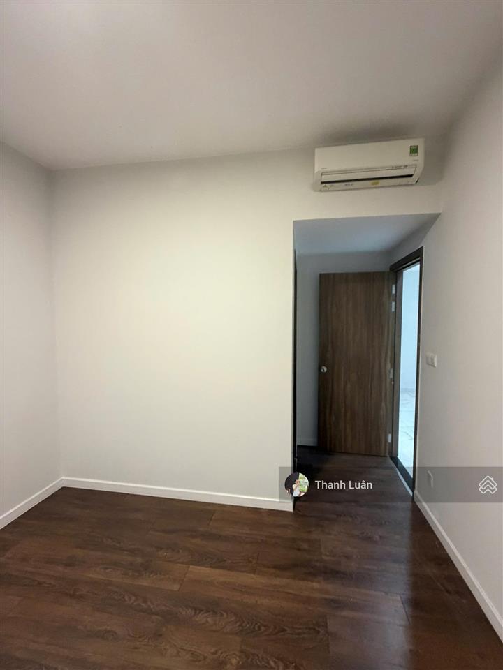 Flora novia cho thuê căn 81m2 2pn2wc nhà có 2 máy lạnh rèm bếp nội thất cơ bản ở được ngay