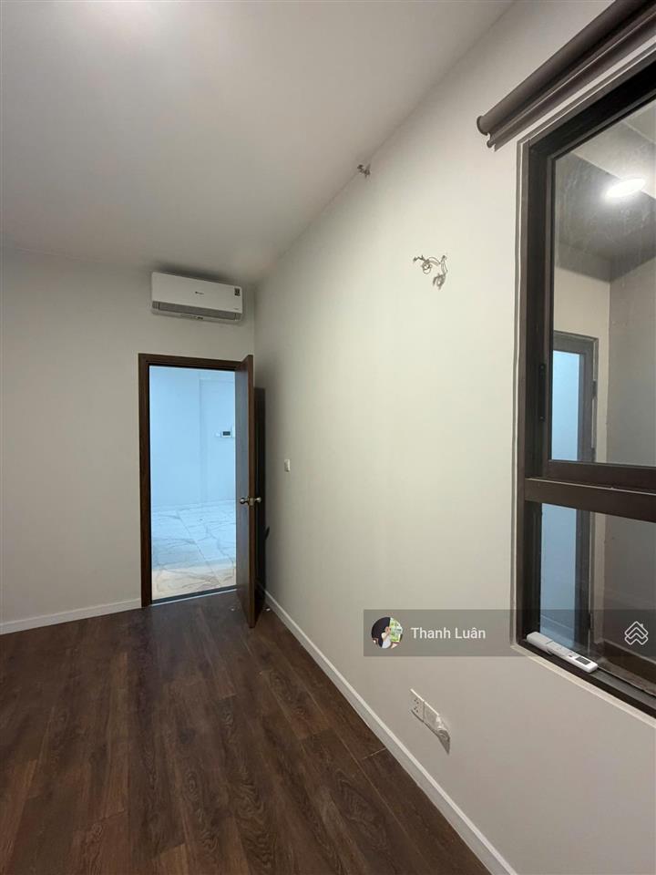 Flora novia cho thuê căn 81m2 2pn2wc nhà có 2 máy lạnh rèm bếp nội thất cơ bản ở được ngay