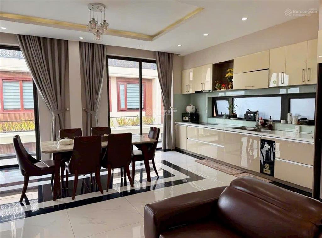 Chuyển nhượng bt phong cách âu đảo nổi cẩm lệ, sở hữu tầm view vĩnh viễn trực diện sông cẩm lệ