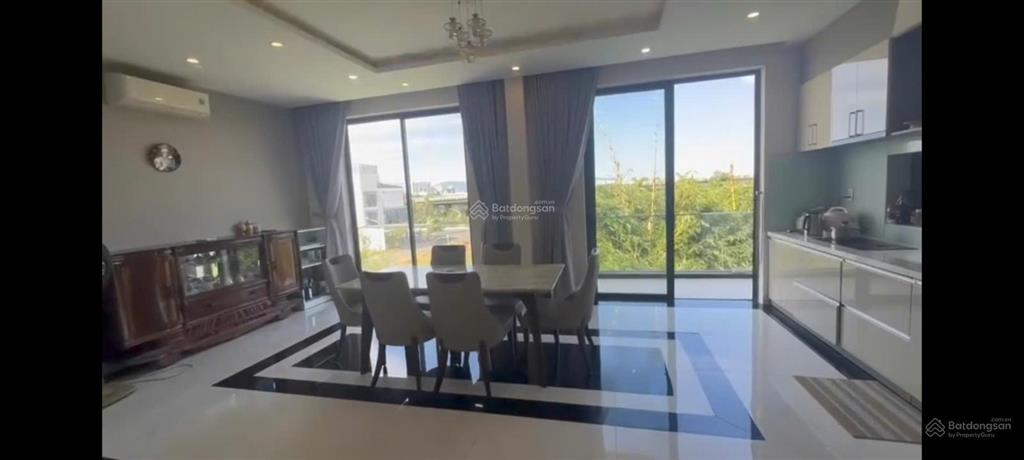 Chuyển nhượng bt phong cách âu đảo nổi cẩm lệ, sở hữu tầm view vĩnh viễn trực diện sông cẩm lệ