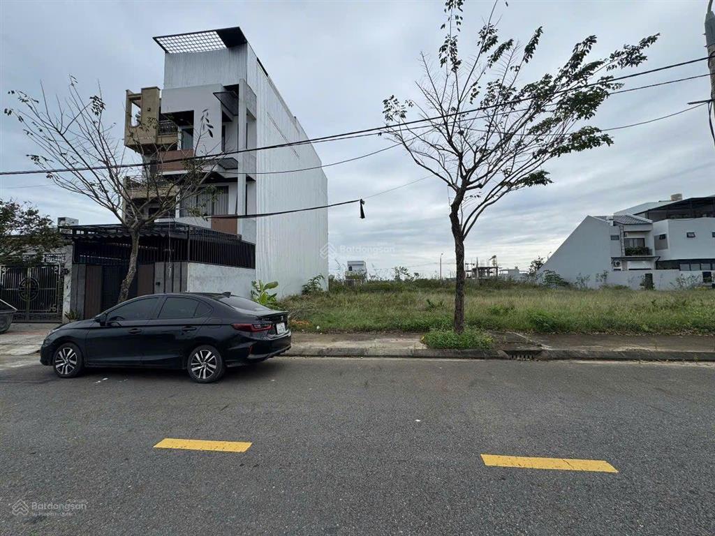 Giảm sâu đầm sen nam hoà xuân mt đường đức tín 125m2 đường thông gần sông