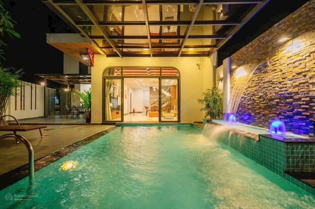 Chủ giảm giá sâu 2 tỷ bán nhanh villas góc 2mt full nội thất cao cấp kđt nam việt á cách biển 1km