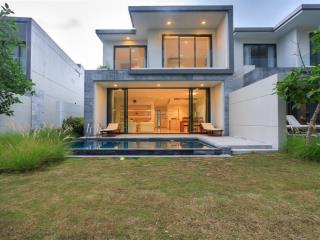 Biệt thự biển biệt thự sân golf the point villa đà nẵng, sổ hồng lâu dài, thiết kế 3pn, hồ bơi