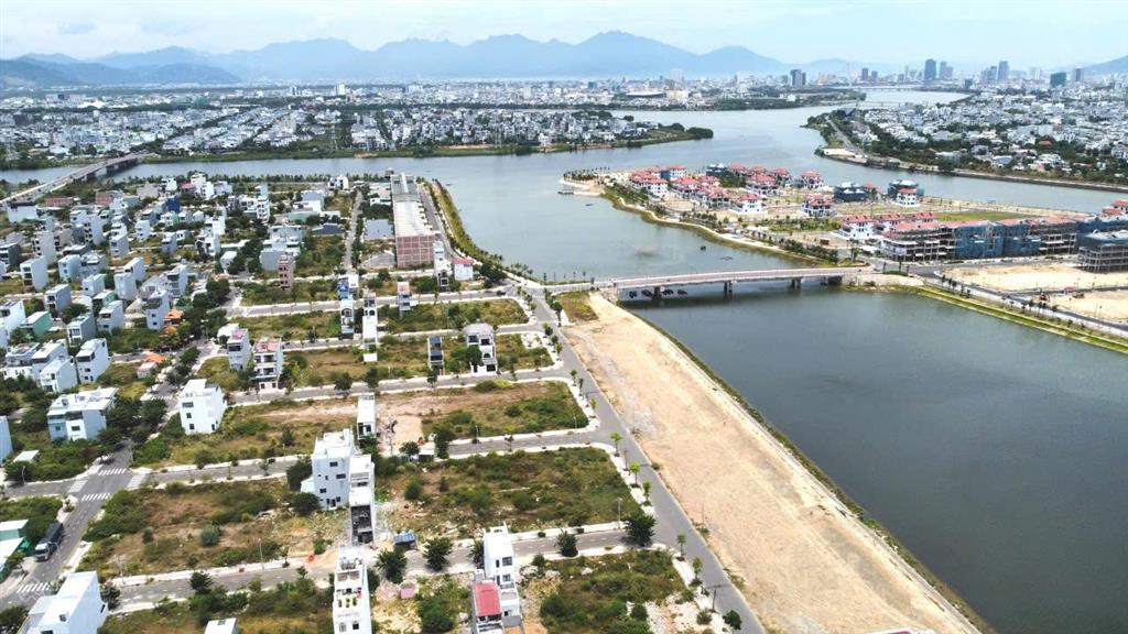 Shoptel mặt sông nam hòa xuân  view trực diện đảo kim cương sunneva island  thiết kế 5 tầng