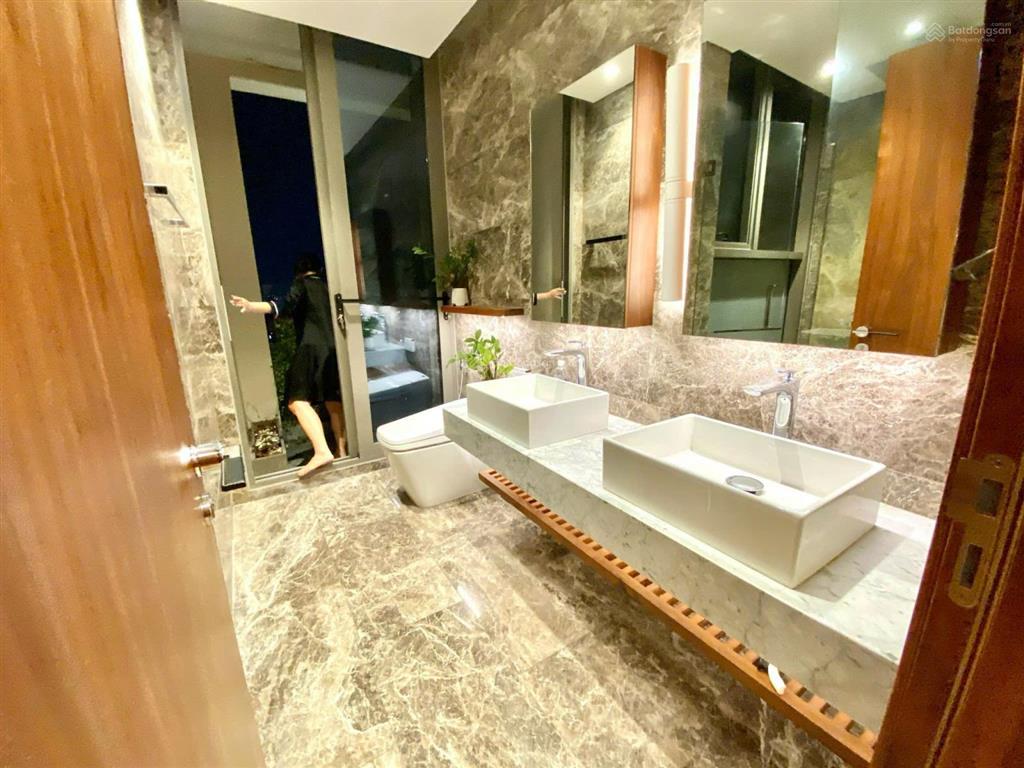 Cần cho thuê penthouse millennium, 3pn 4wc, 350m2 80 triệu/tháng