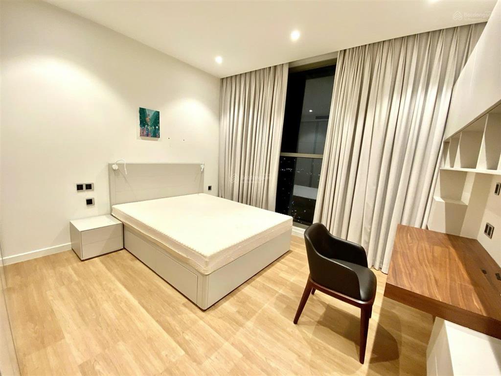 Cần cho thuê penthouse millennium, 3pn 4wc, 350m2 80 triệu/tháng