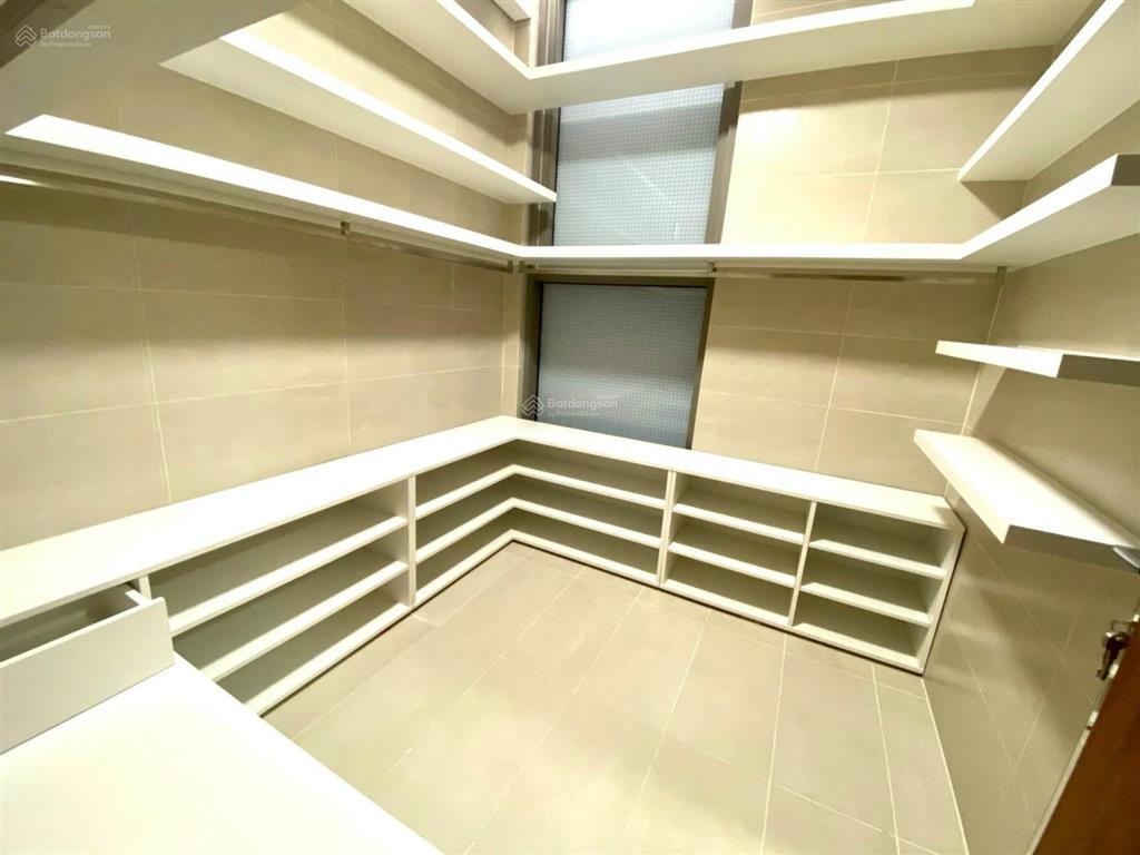 Cần cho thuê penthouse millennium, 3pn 4wc, 350m2 80 triệu/tháng