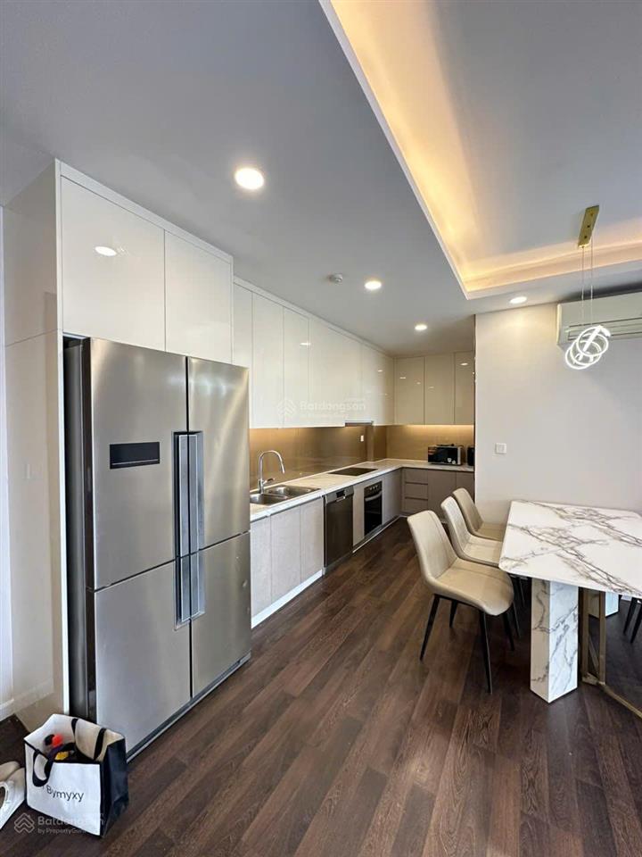 Định cư úc cần bán nhanh 3pn 2wc full nt giá 11tỷ công chứng sổ hồng còn bớt lộc. phù hợp để đầu tư