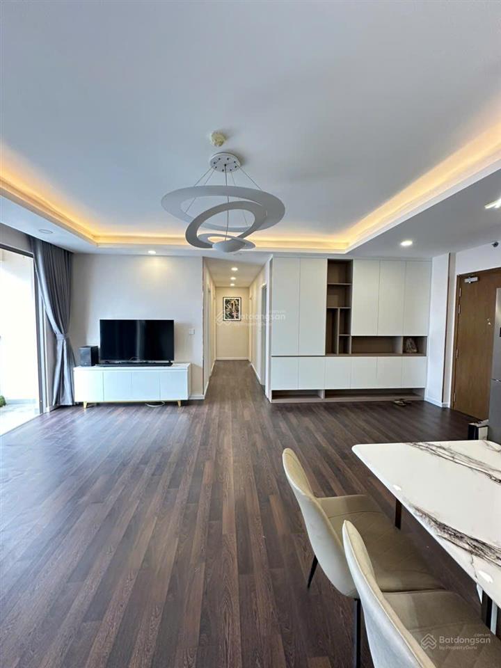Định cư úc cần bán nhanh 3pn 2wc full nt giá 11tỷ công chứng sổ hồng còn bớt lộc. phù hợp để đầu tư
