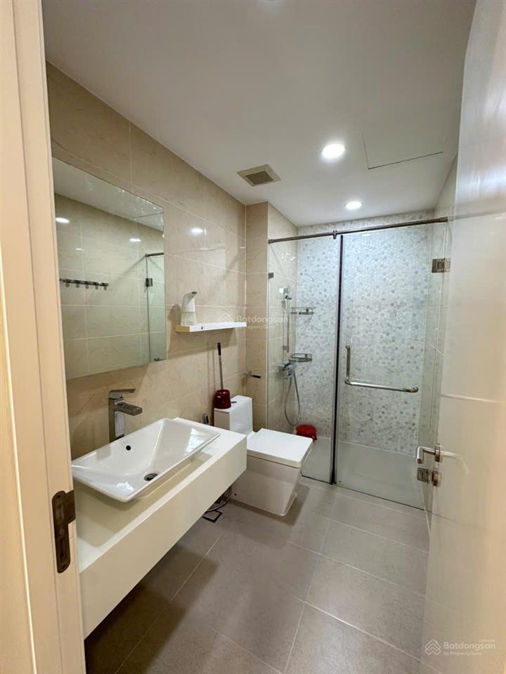 Định cư úc cần bán nhanh 3pn 2wc full nt giá 11tỷ công chứng sổ hồng còn bớt lộc. phù hợp để đầu tư