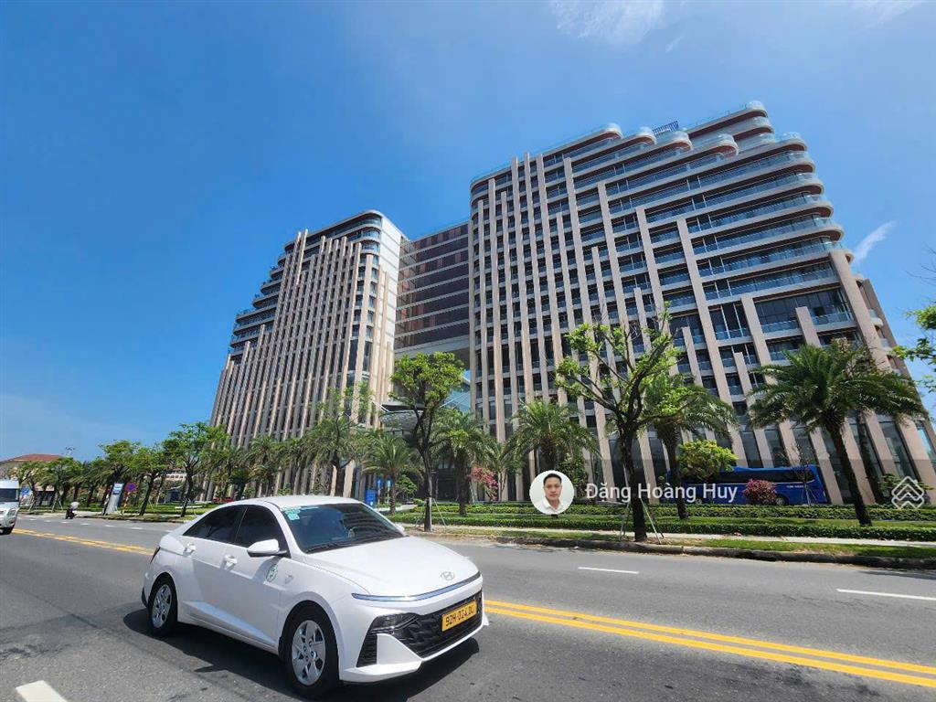 Bán cặp đất đường trường, đối diện crown plaza
