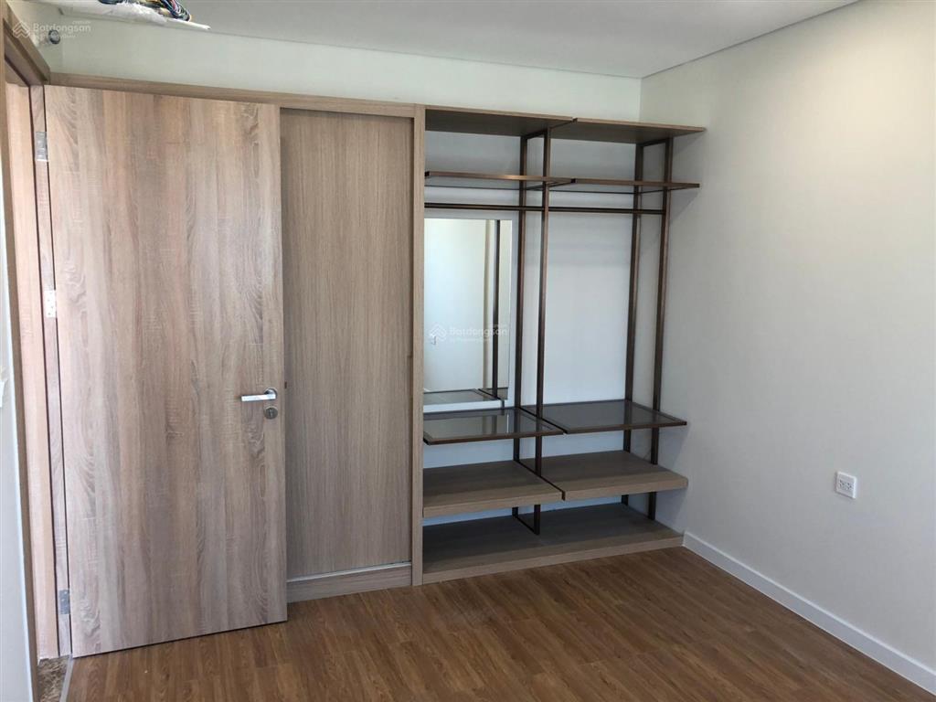 Bán căn hộ 1pn, 1wc, 49m2, giá cực tốt chỉ có 3,6 tỷ tại diamond lotus riverside, ngay cầu chữ y