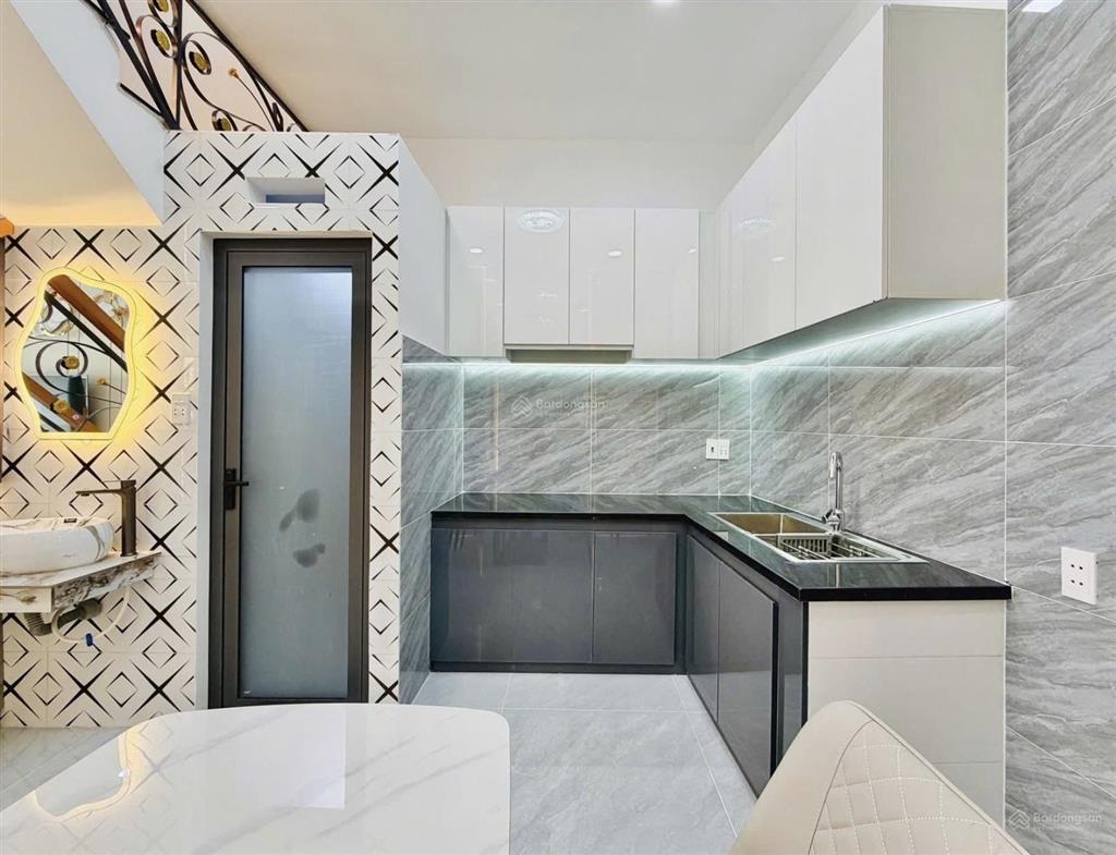Cạnh phú nhuận  sân bay  nhà mới đón tết full nội thất  diện tích rộng  2 tầng  pháp lý chuẩn
