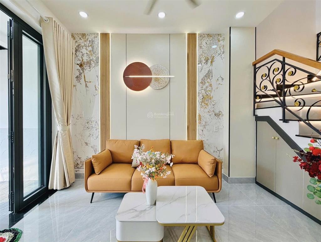 Cạnh phú nhuận  sân bay  nhà mới đón tết full nội thất  diện tích rộng  2 tầng  pháp lý chuẩn