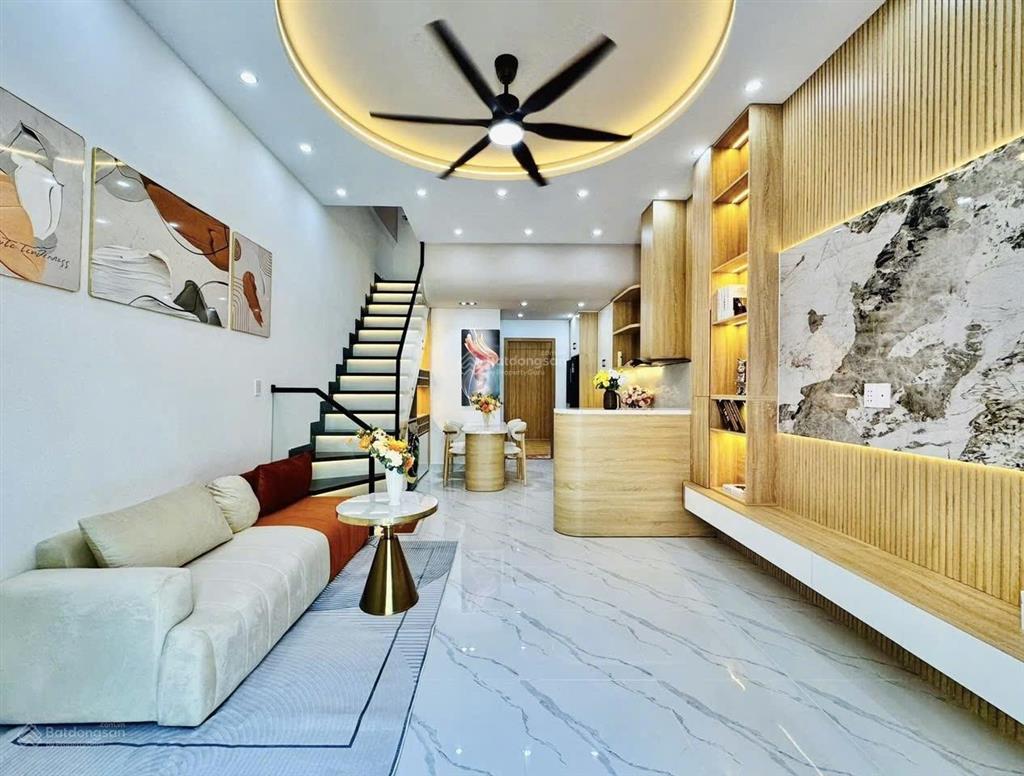 Nhà nhìn là mê ô tô đậu sát nhà 3 phòng ngủ đường phạm văn chiêu full nội thất