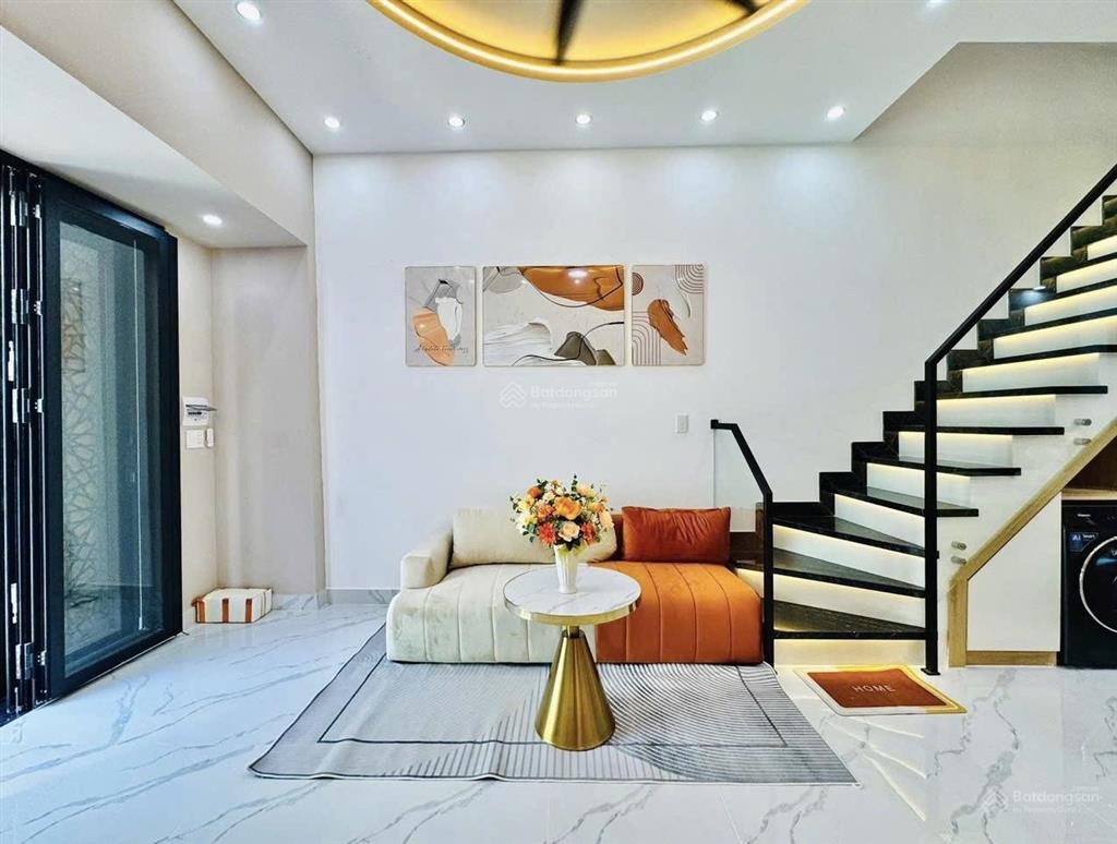 Nhà nhìn là mê ô tô đậu sát nhà 3 phòng ngủ đường phạm văn chiêu full nội thất