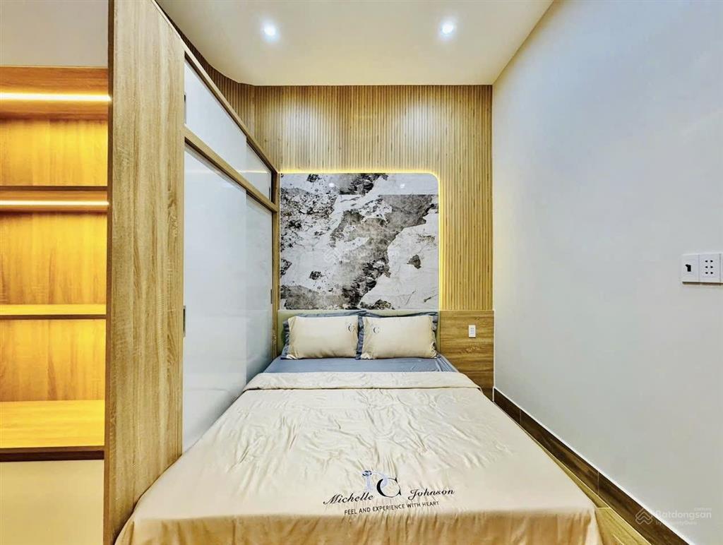 Nhà nhìn là mê ô tô đậu sát nhà 3 phòng ngủ đường phạm văn chiêu full nội thất