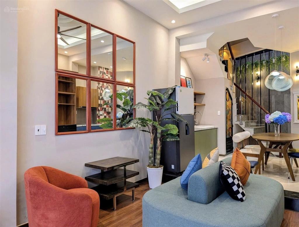 Độc lạ sài gòn hẻm xe tải 5m có gu 4 tầng lầu nội thất xịn quyến rũ không lộ giới ko quy hoạch