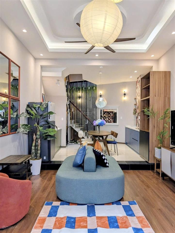 Độc lạ sài gòn hẻm xe tải 5m có gu 4 tầng lầu nội thất xịn quyến rũ không lộ giới ko quy hoạch