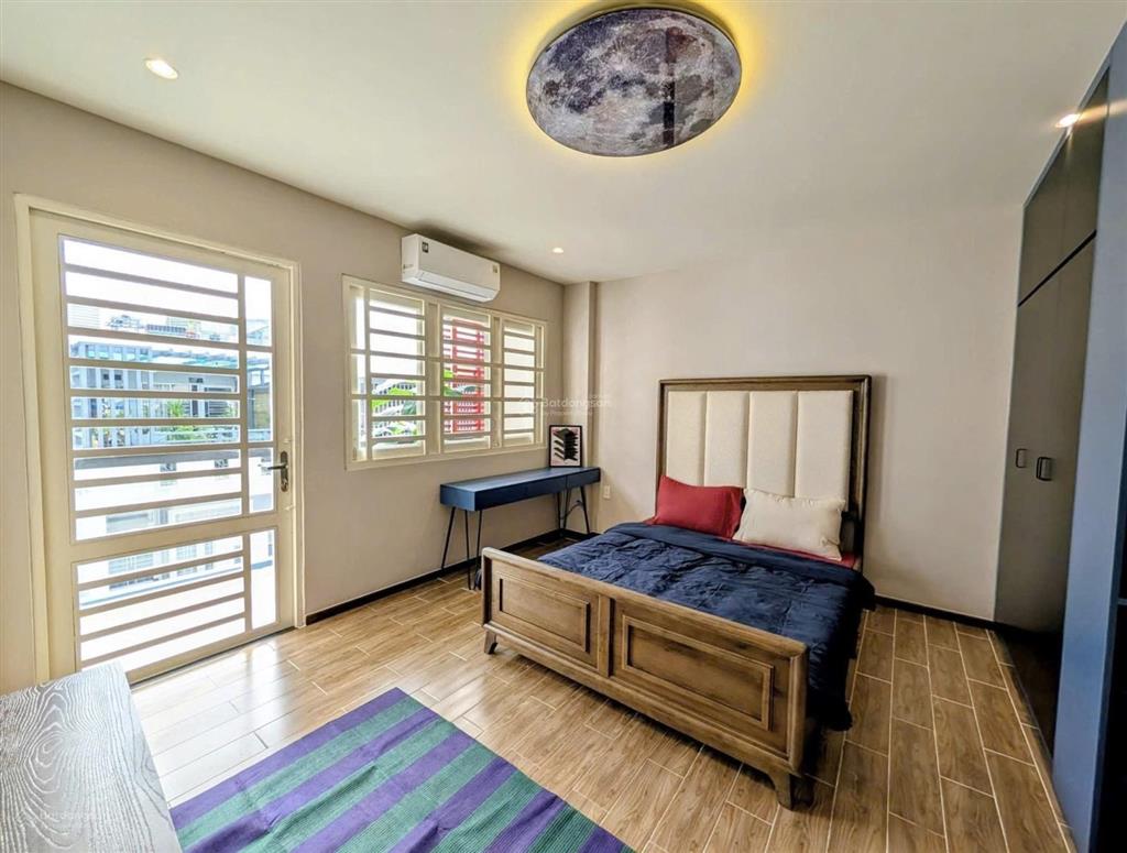 Độc lạ sài gòn hẻm xe tải 5m có gu 4 tầng lầu nội thất xịn quyến rũ không lộ giới ko quy hoạch