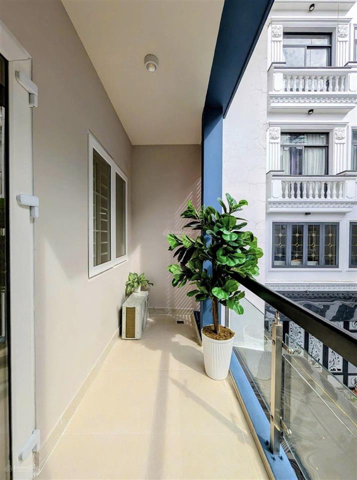 Độc lạ sài gòn hẻm xe tải 5m có gu 4 tầng lầu nội thất xịn quyến rũ không lộ giới ko quy hoạch