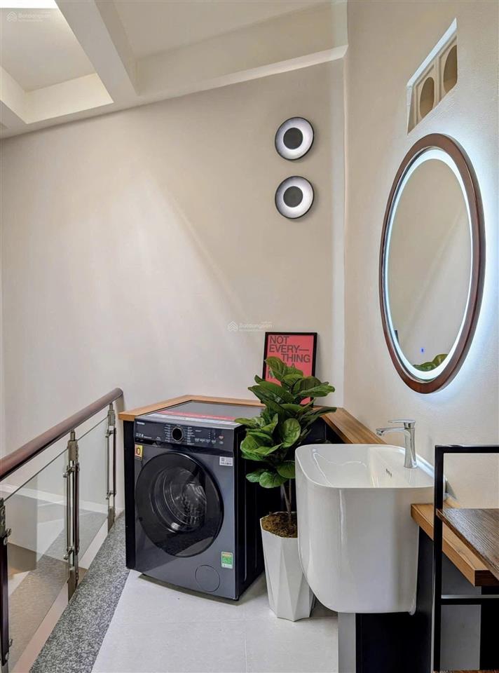 Độc lạ sài gòn hẻm xe tải 5m có gu 4 tầng lầu nội thất xịn quyến rũ không lộ giới ko quy hoạch